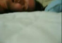 Adolescente Myah Monroe toma videos porno movil en el culo